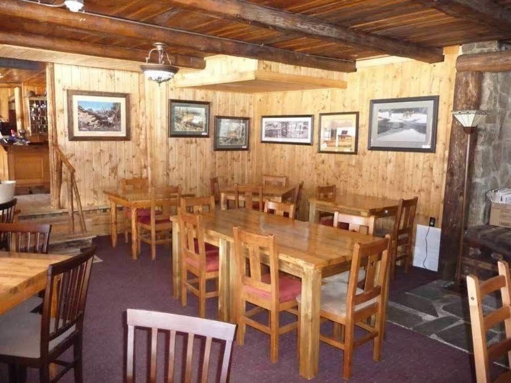 The Twin Lakes Inn Bagian luar foto